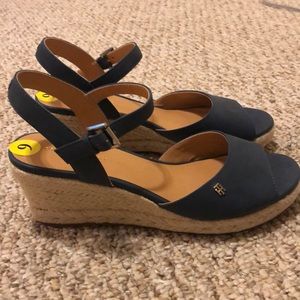 Tommy Hilfiger wedges size 9